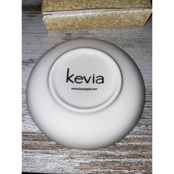 Kevia Style “Love” Jewelry Trinket Dish | Gold Arrow Ring Holder | New in Box - Picture 4 of 4